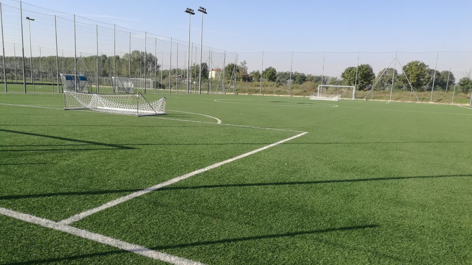Terrain de football Novarello Villaggio Azzurro, Italie, avec gazon artificiel