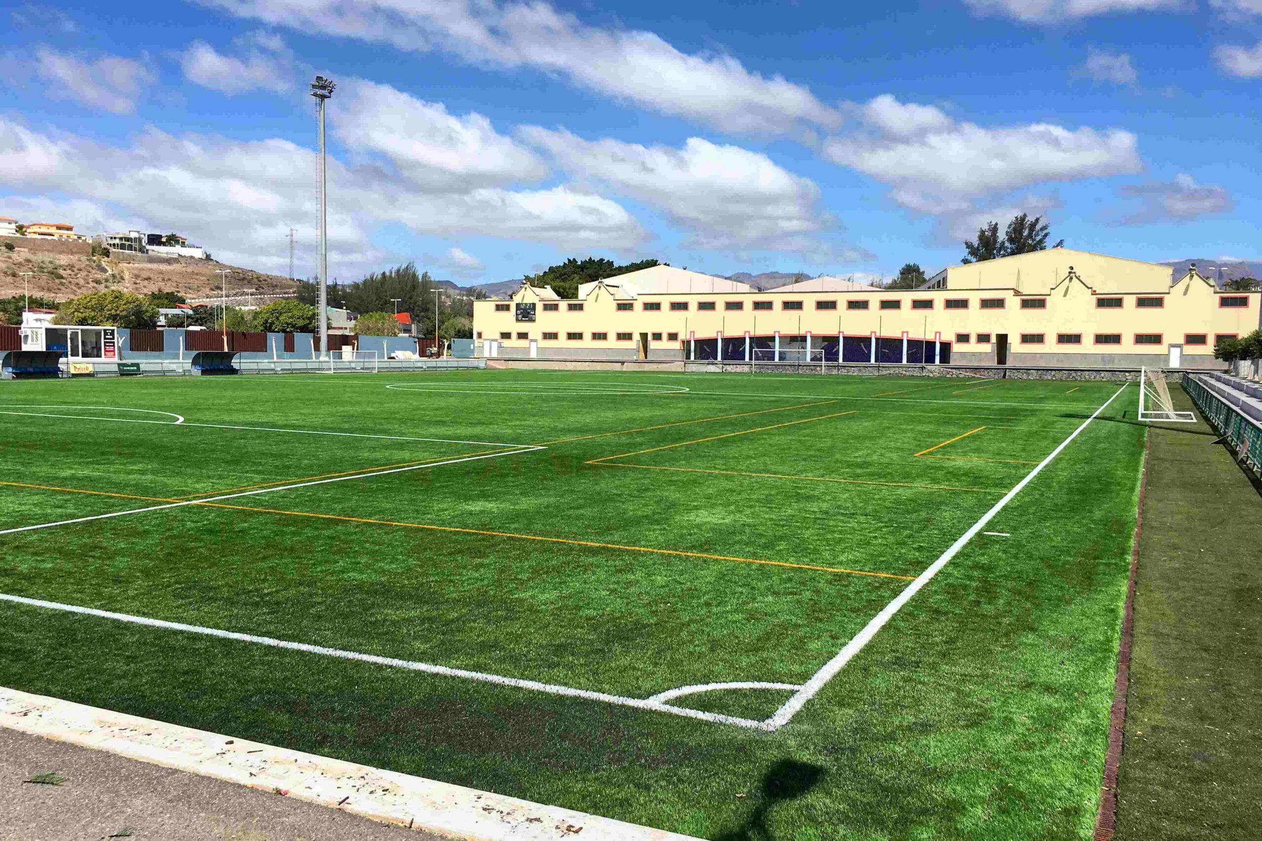 Terrain de football Ciudad Deportivo, Espagne, avec gazon synthétique
