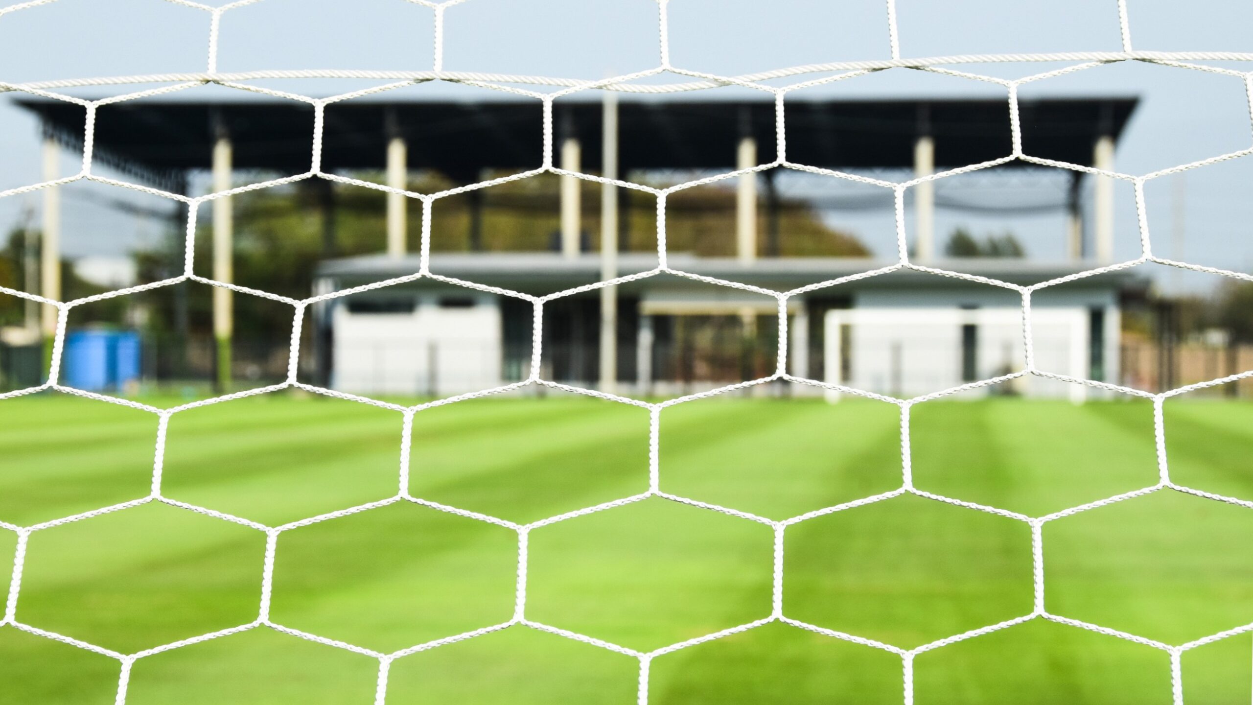 Fussball-Anlage Suvarnabhumi, Thailand, mit Kunstrasen