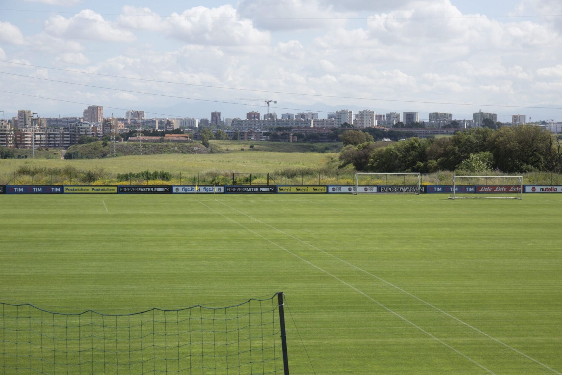 Terrain de football du Parkhotel Mancini, Italie, avec gazon naturel