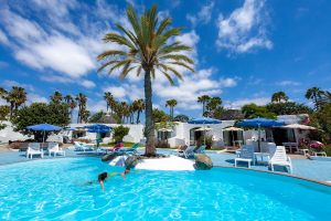Tennis-Camps-Gran-Canaria-Mur-Bungalows-Parco-Romantico-2