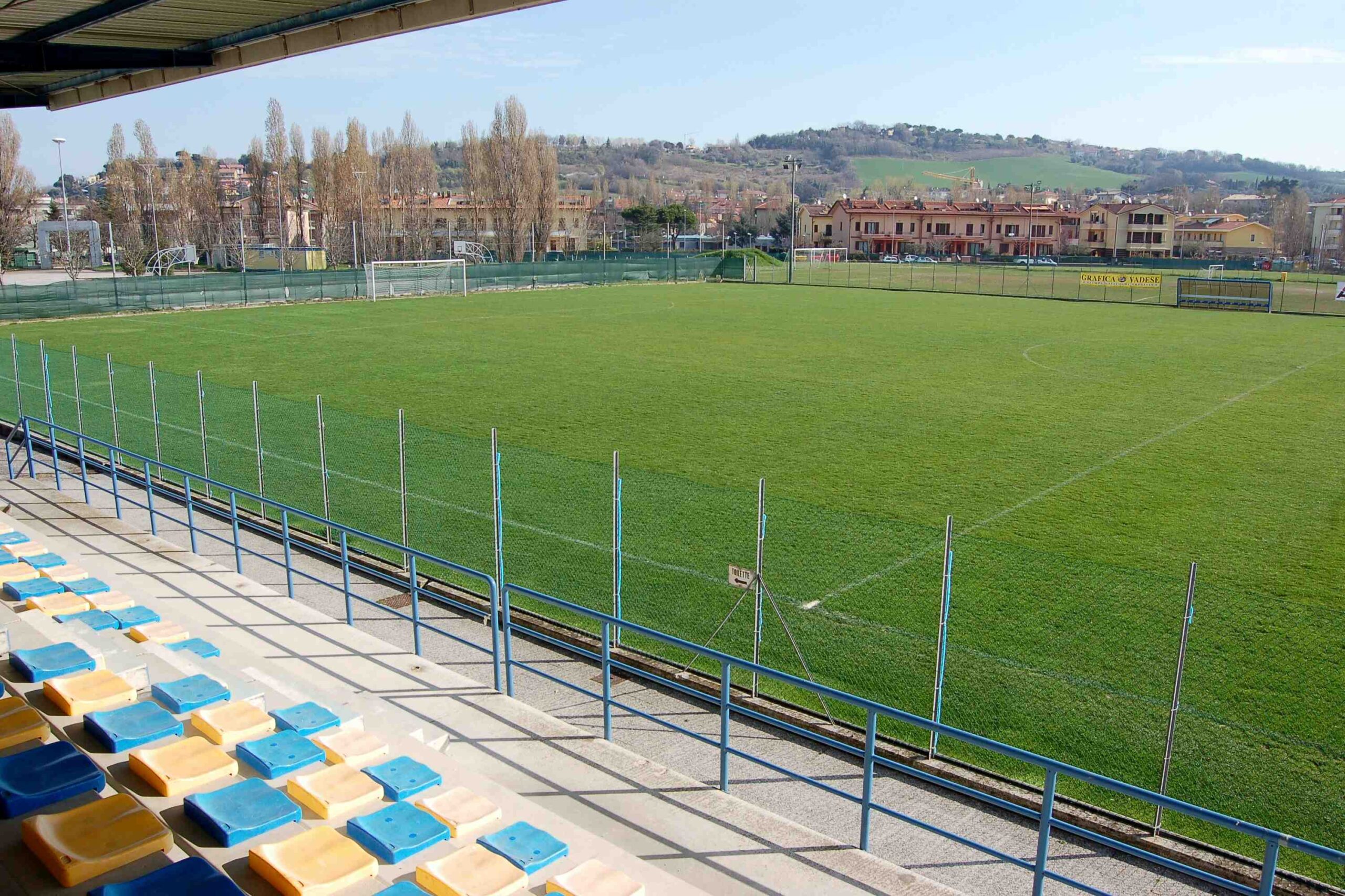 Terrain de football Adria Gabbice, Italie, avec gazon naturel