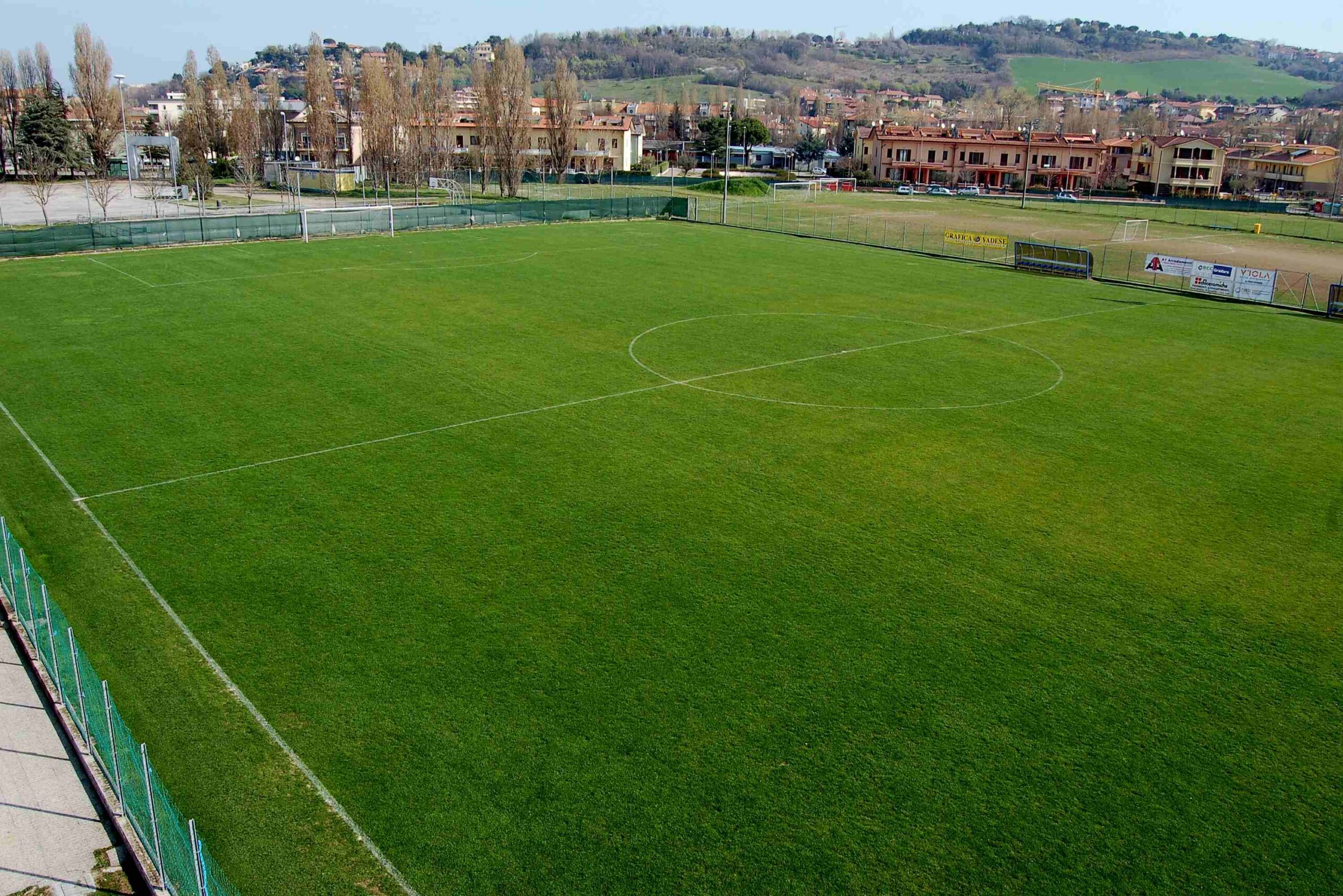 Terrain de football Adria Gabbice, Italie, avec gazon naturel