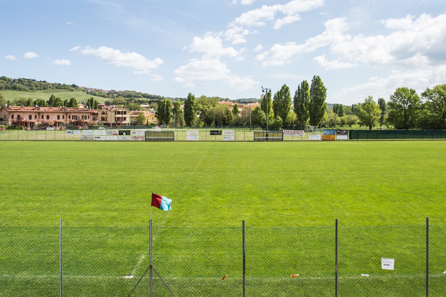 Terrain de football Adria Gabbice, Italie, avec gazon naturel