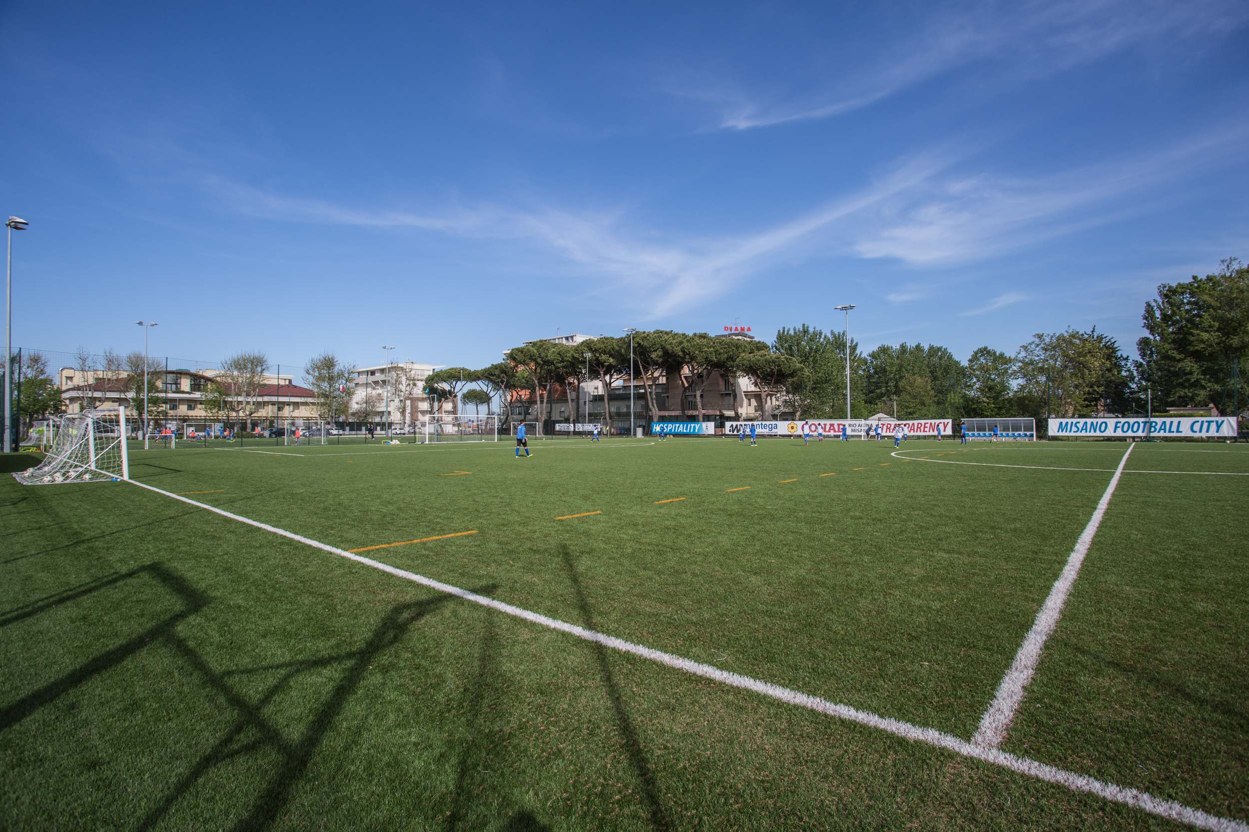Terrain de football de l'hôtel Major, Italie, avec gazon naturel