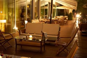 Intercontinental-Terrasse