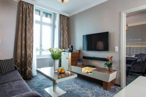 Schweizerhof-Luzern-Zimmer-Junior-Suite