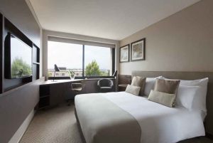 Destination-Management-Switzerland-Geneva-Crowne-Plaza-6s