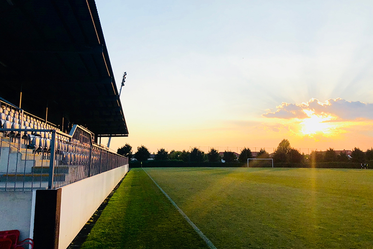 Fussball-Anlage Telki, Ungarn, mit Kunstrasen