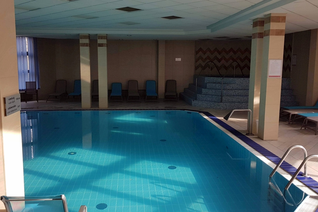 Novotel, Pool, Budapest, Ungarn
