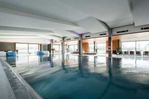 Fussball-Trainingslager-Ungarn-Globall-Hotel-Indoorpool