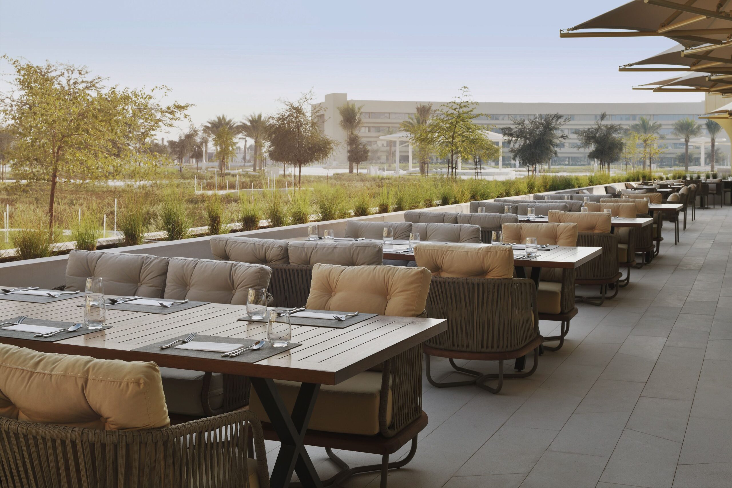 ERTH Hotel Abu Dhabi, Terrasse, Abu Dhabi, Vereinigte Arabische Emirate