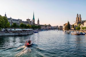 Renaissance-Zürich-Fluss-Limmat