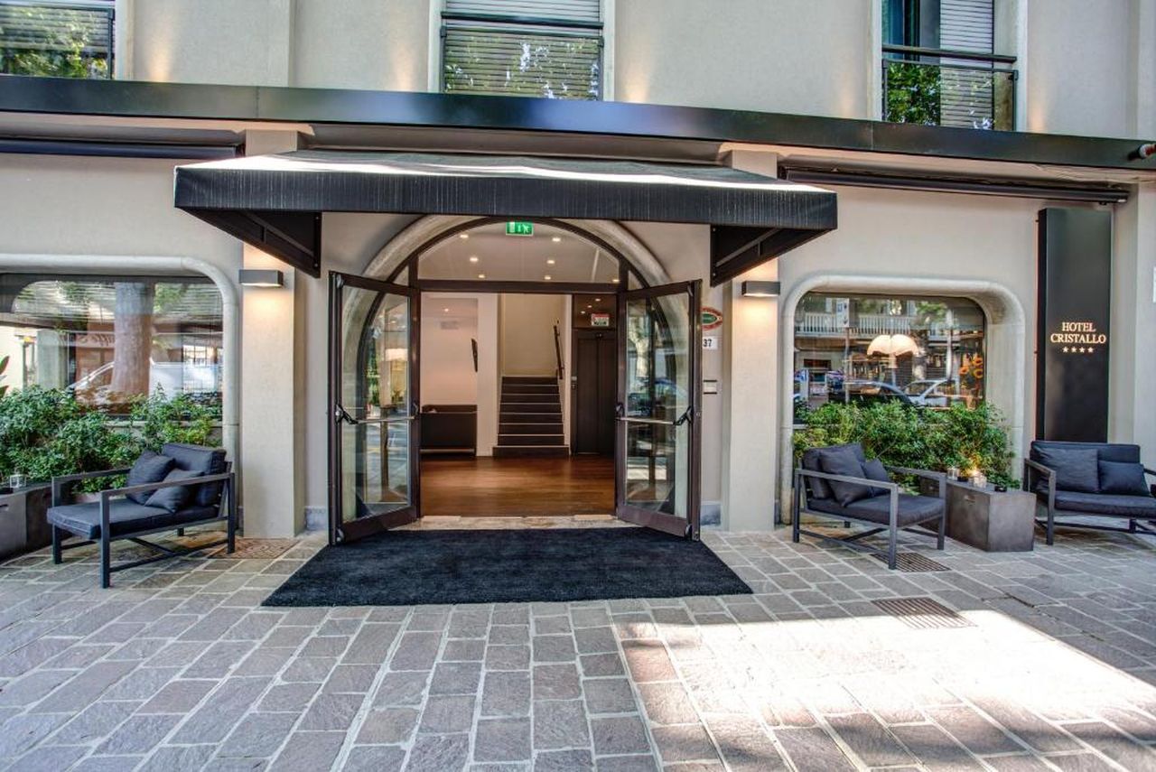 Hôtel Cristallo, entrée de l'hôtel, Cattolica, Italie