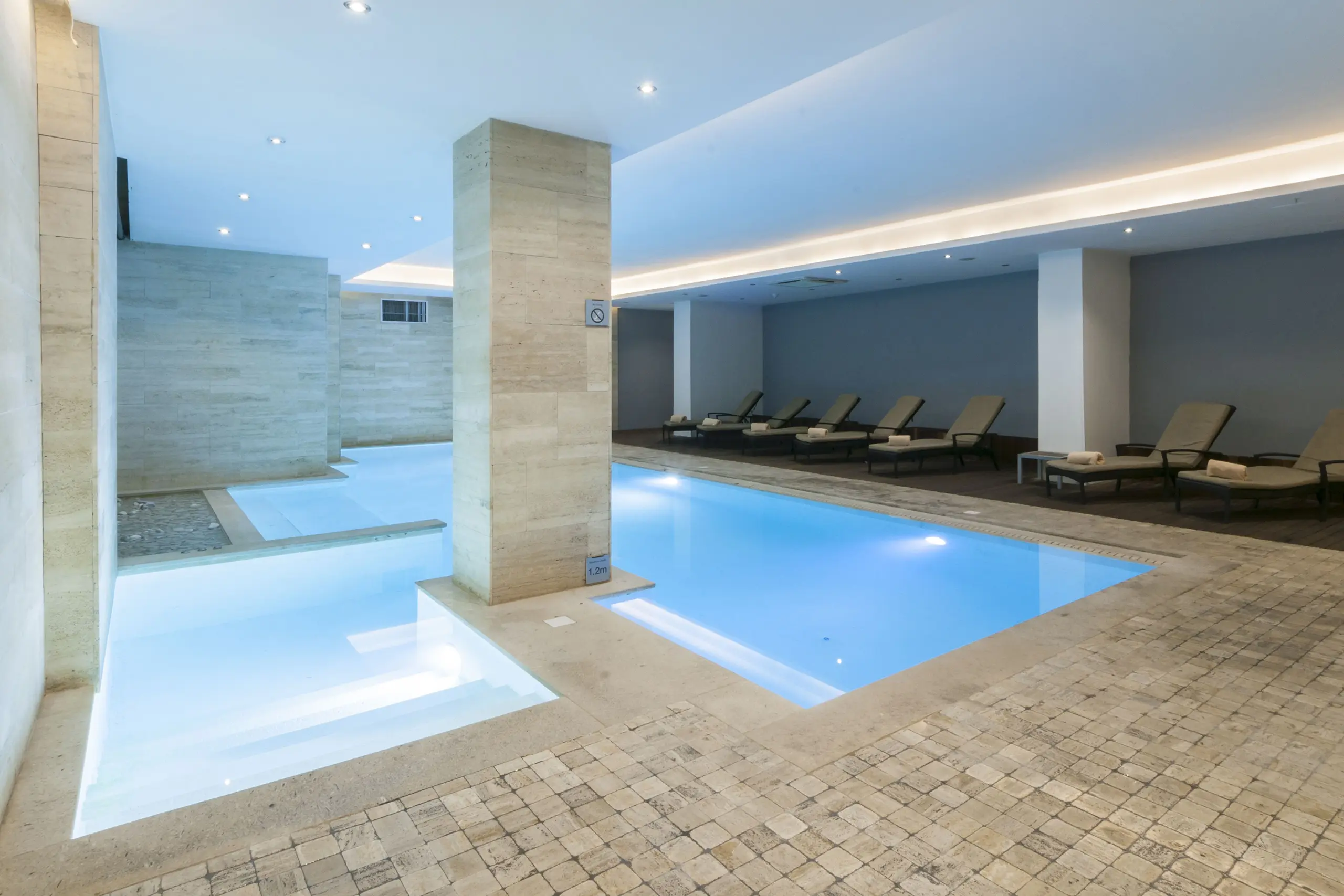 The George Urban Boutique Hotel, piscine intérieure, St. Julians, Malte