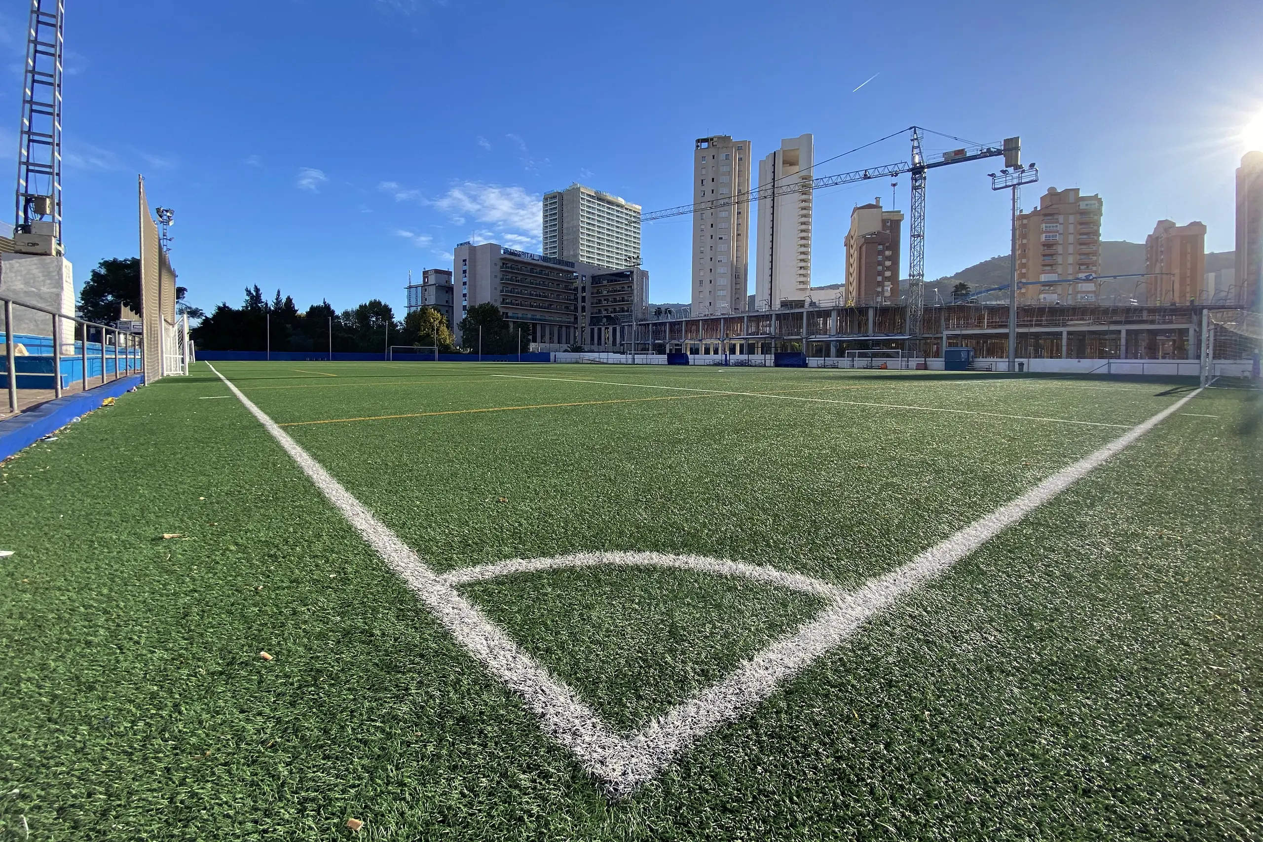 Fussball-Anlage Rincon de Loix, Spanien, mit Kunstrasen