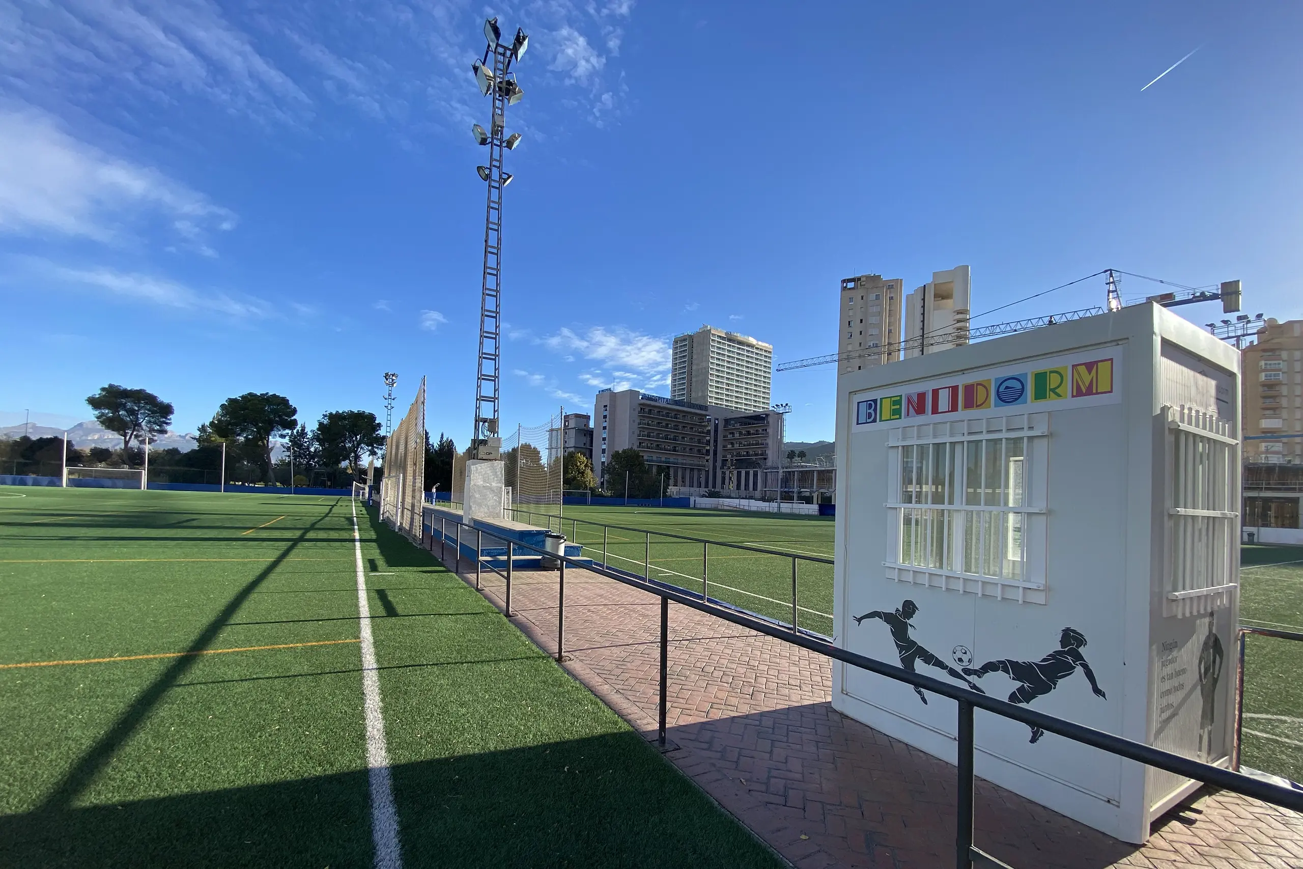 Fussball-Anlage Rincon de Loix, Spanien, mit Kunstrasen