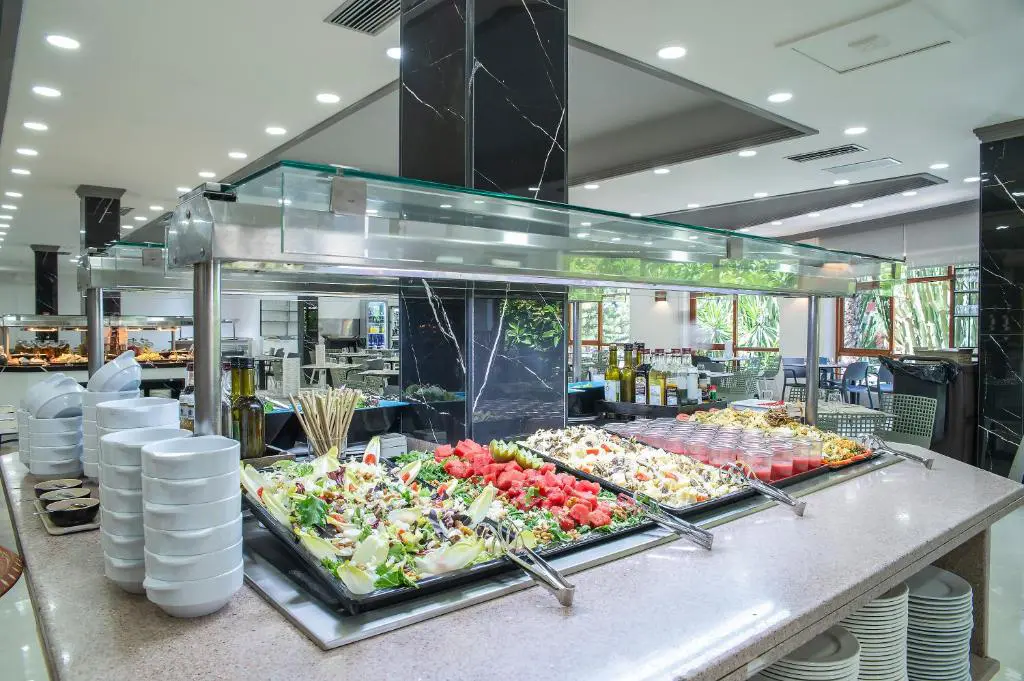 Pierre & Vacances Benidorm East, Buffet, Benidorm, Spanien