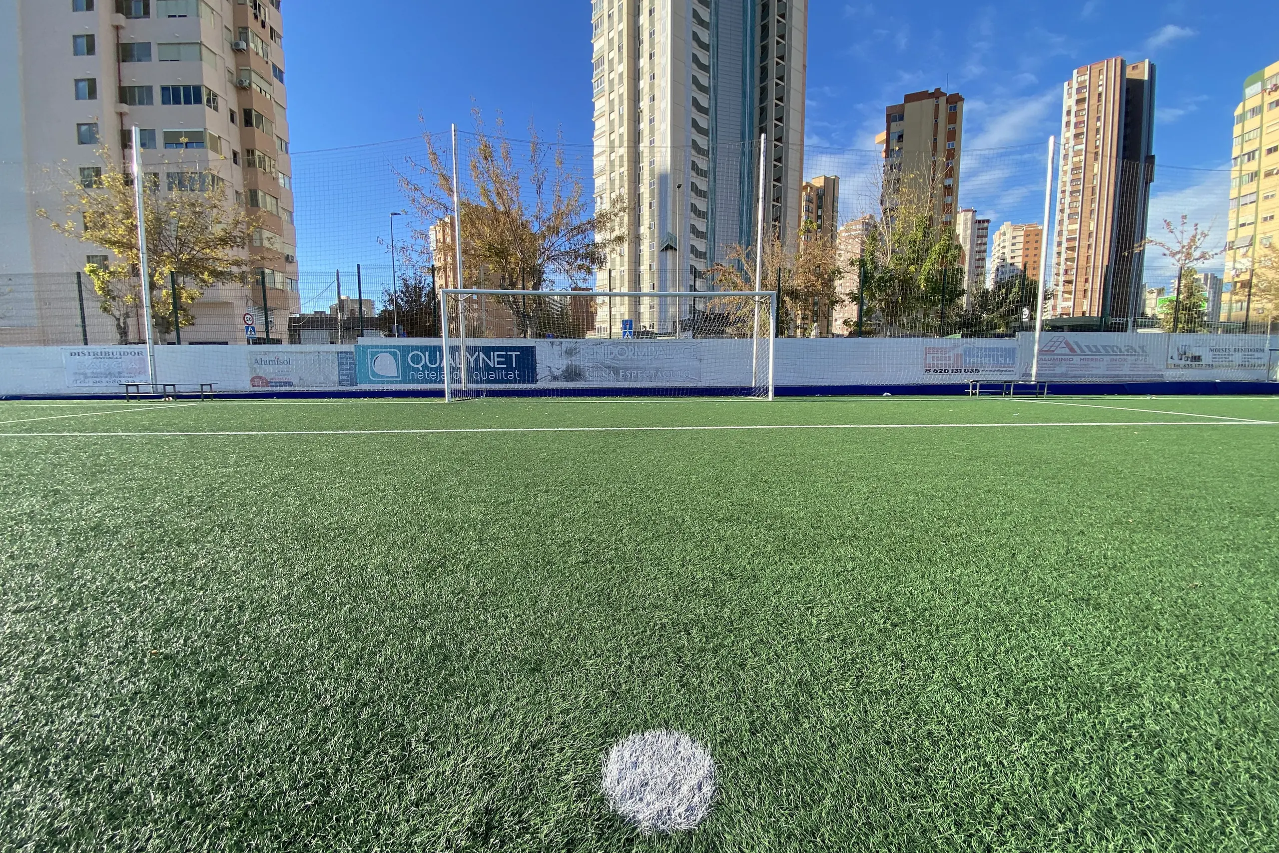 Fussball-Anlage Rincon de Loix, Spanien, mit Kunstrasen