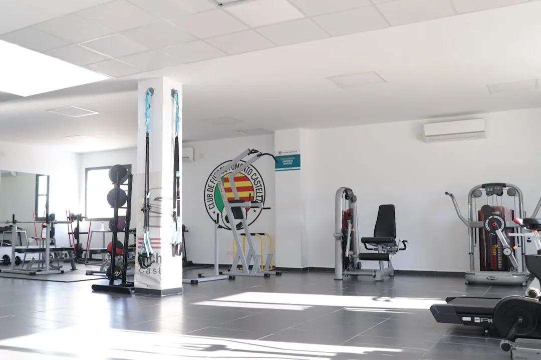 Intelier Orange, Gym, Benicasim, Spanien