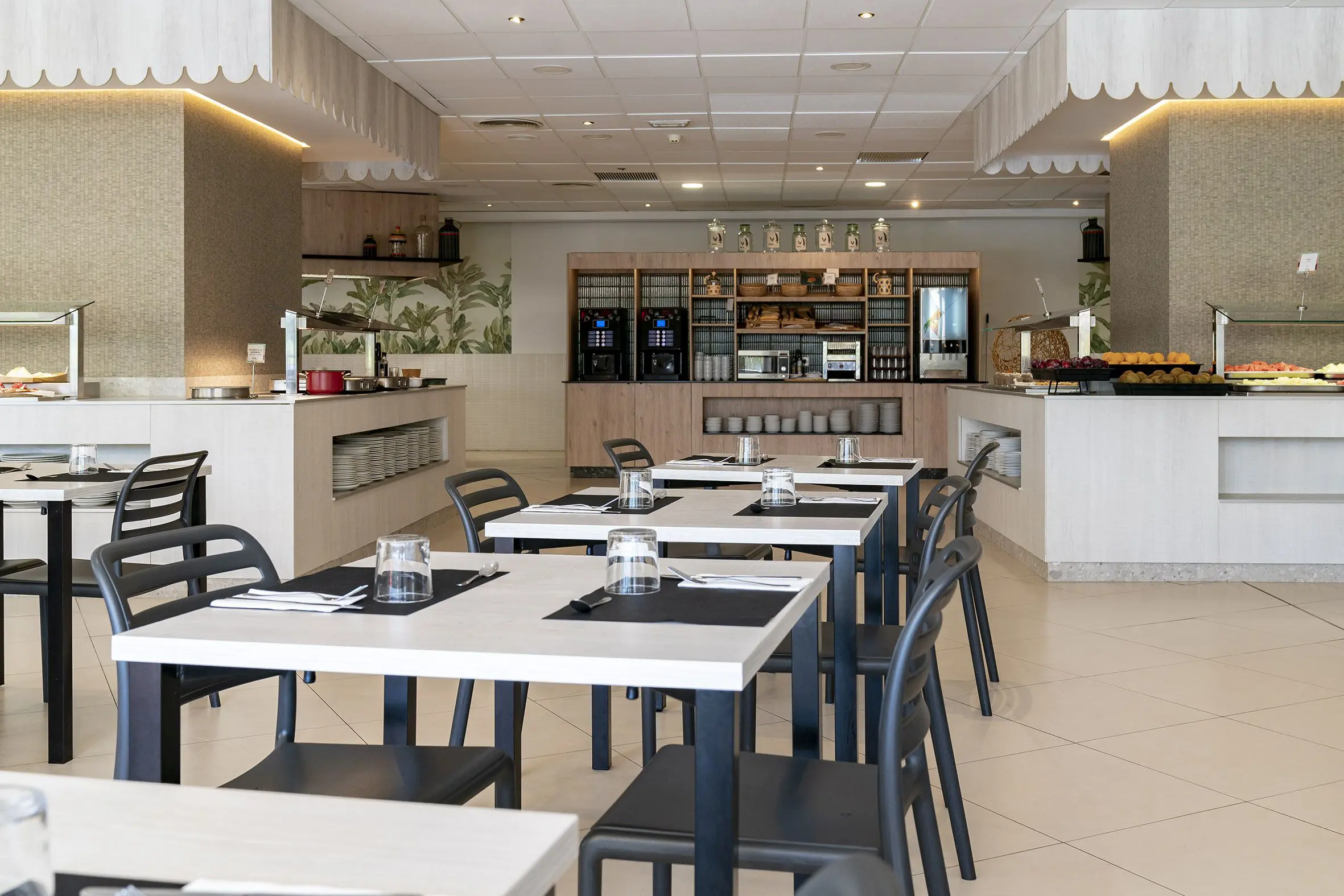 Intelier Orange, Restaurant, Benicasim, Spanien