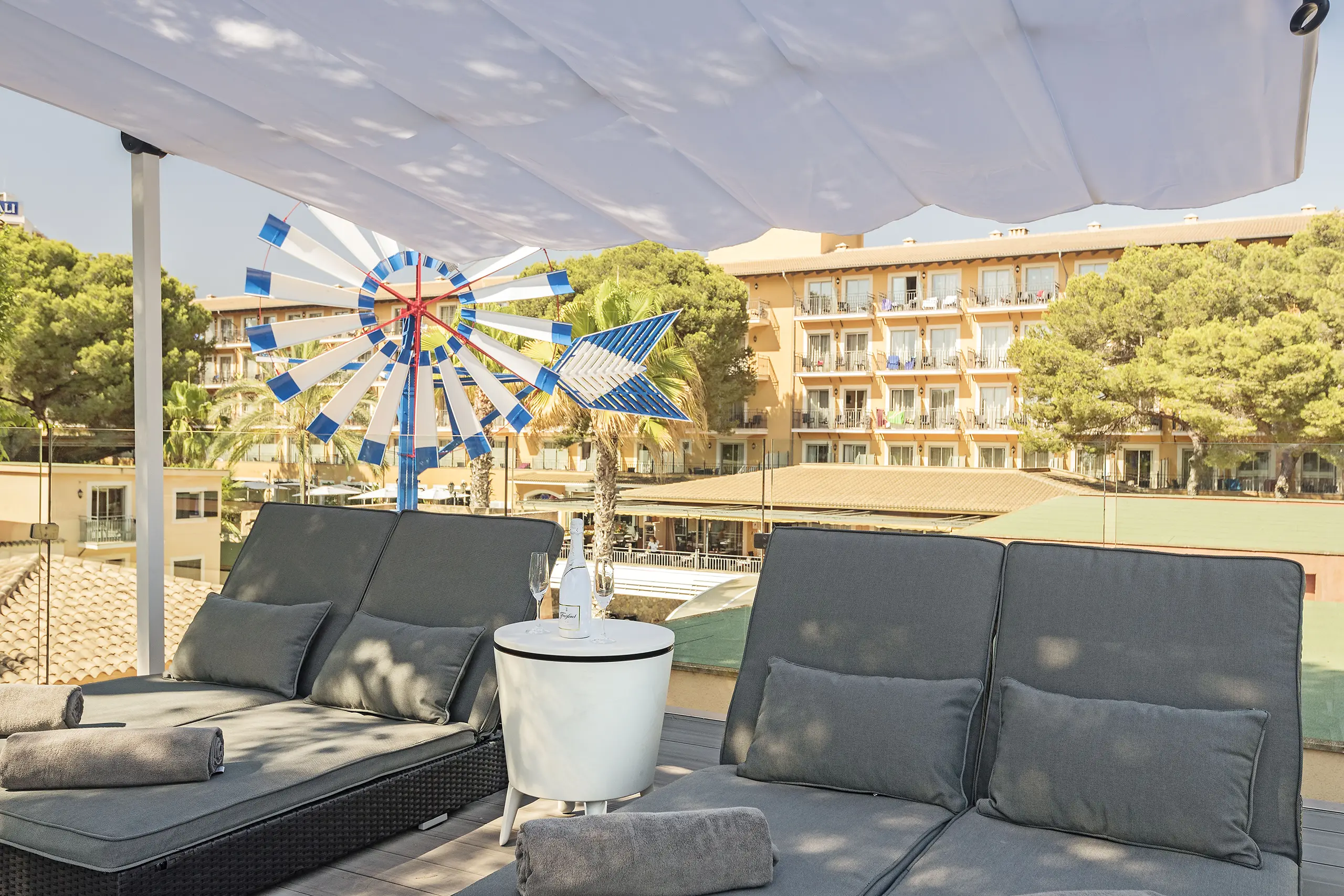 Hotel Occidental Playa de Palma, Liegen, Playa de Palma, Spanien