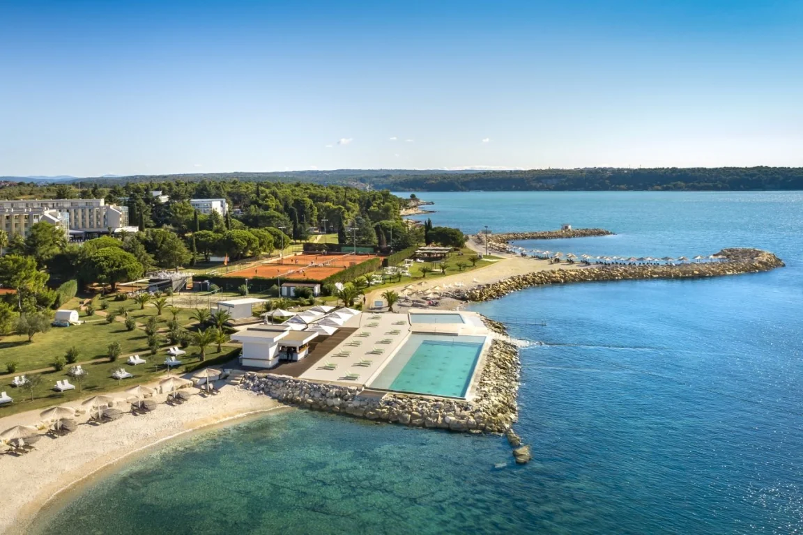 Hotel Aminess Maestral, Tennis, Novigrad, Kroatien
