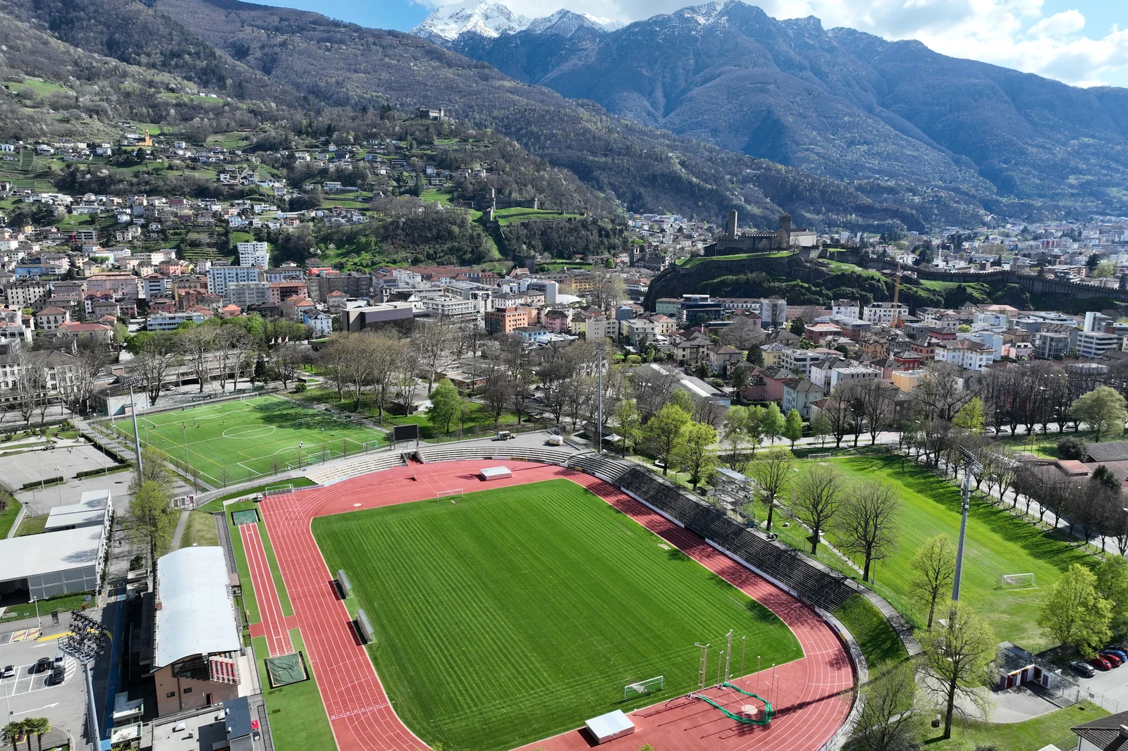 Fussball-Anlage Bellinzona Sport, Schweiz, mit Kunstrasen
