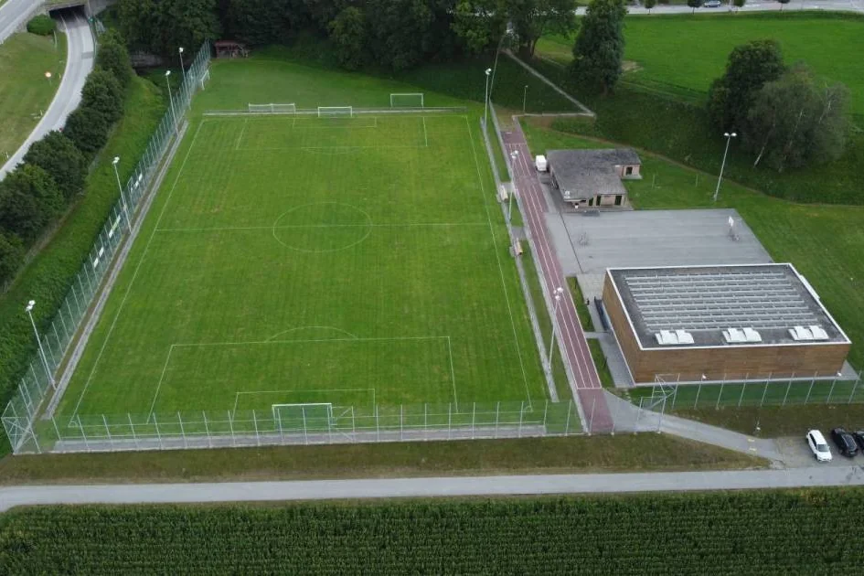 Fussball-Anlage Bellinzona Sport, Schweiz, mit Naturrasen