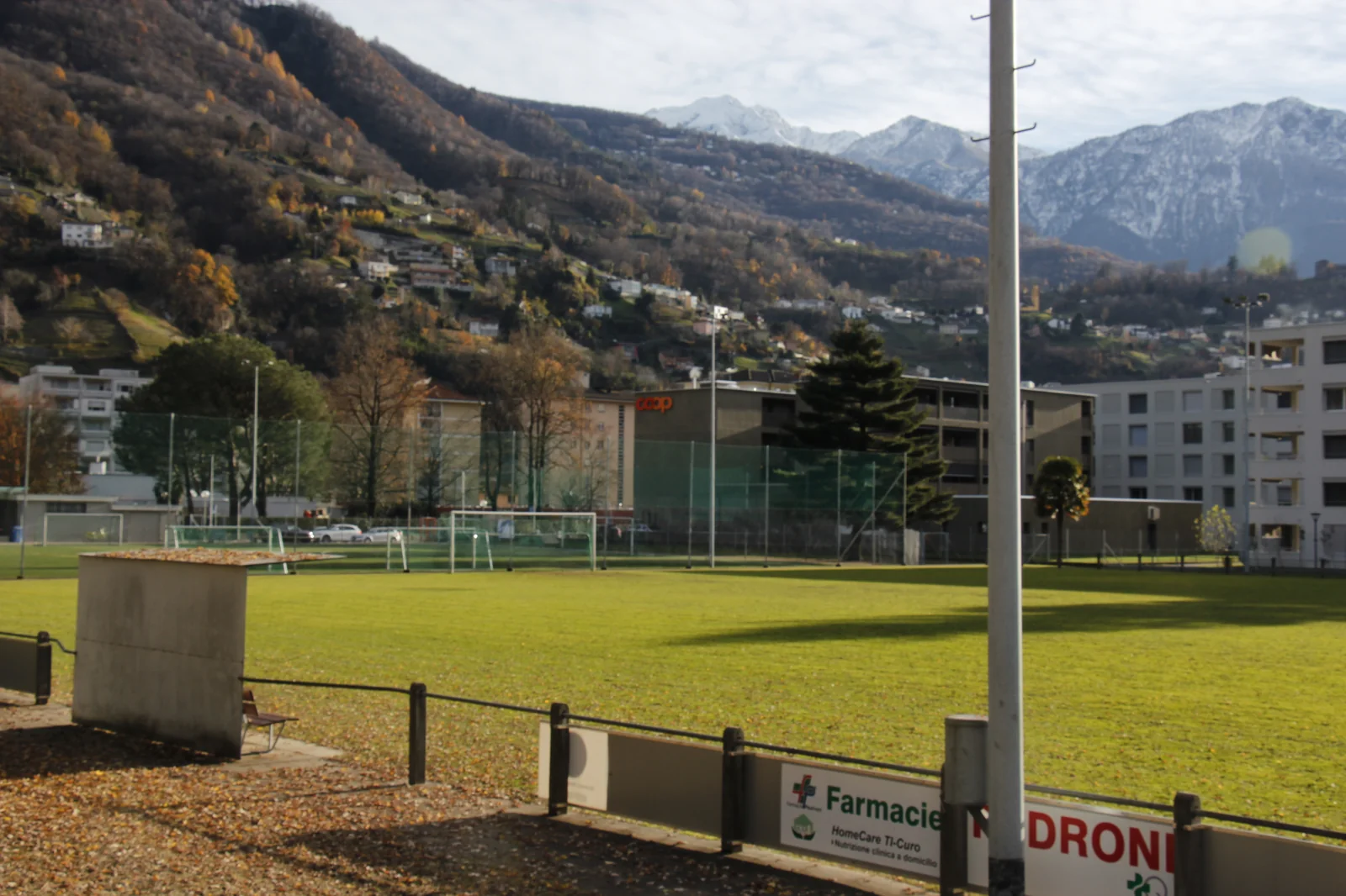Fussball-Anlage Bellinzona Sport, Schweiz, mit Naturrasen