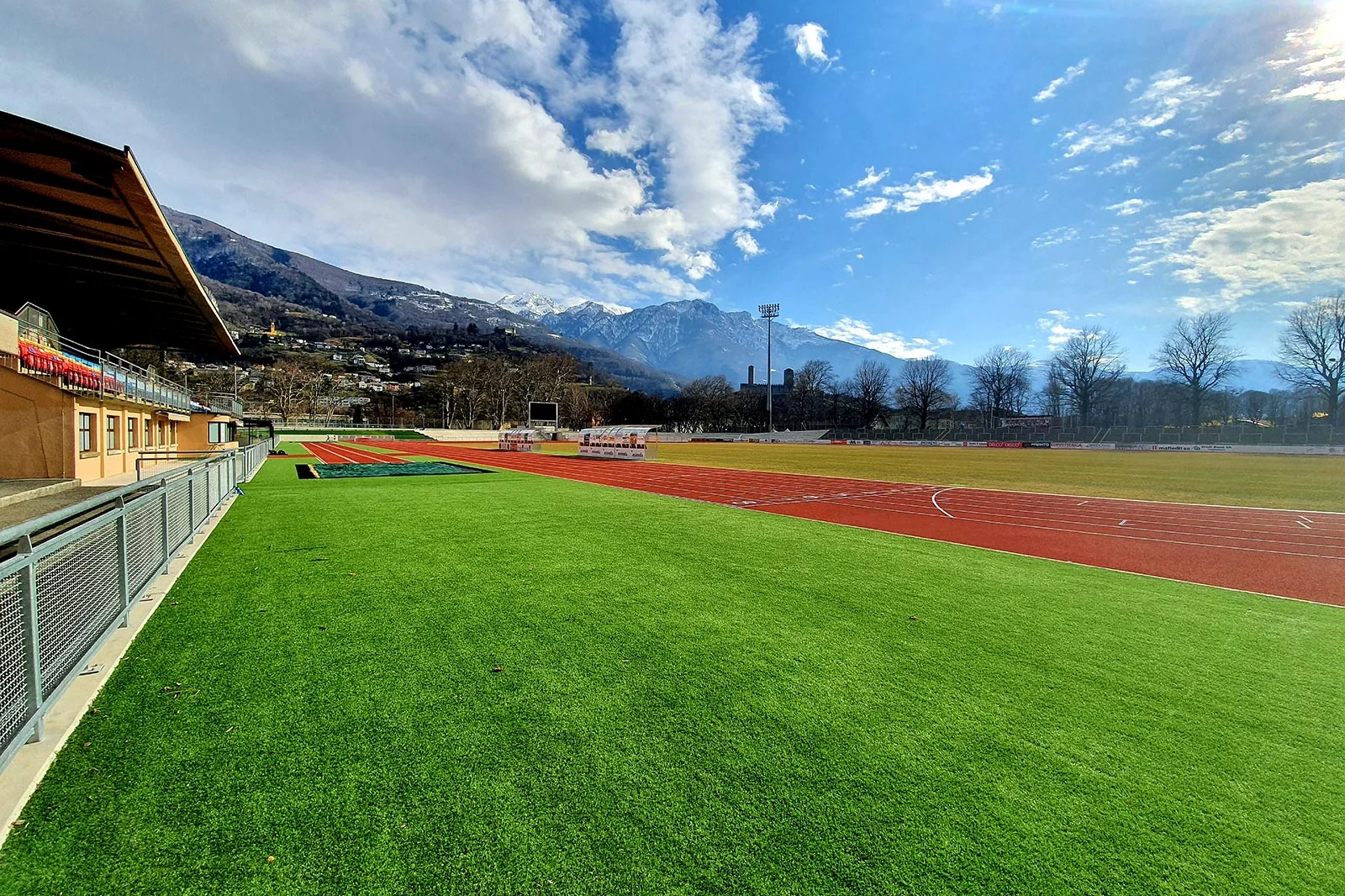 Fussball-Anlage Bellinzona Sport, Schweiz, mit Naturrasen