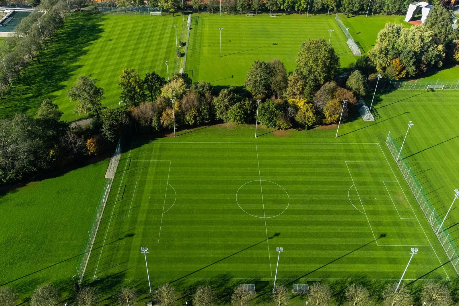 Fussball-Anlage CST Centro Sportivo Tenero, Schweiz, mit Naturrasen