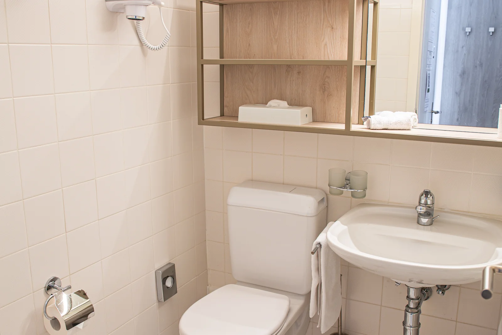 Hotel Nessi, Badezimmer, Locarno, Schweiz