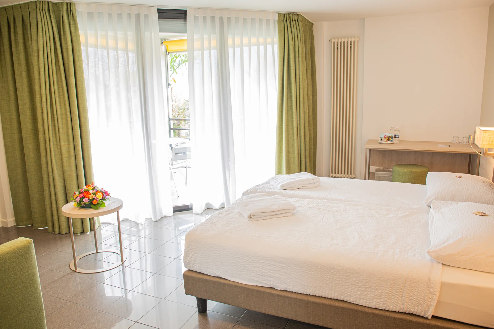 Hotel Nessi, Doppelzimmer, Locarno, Schweiz