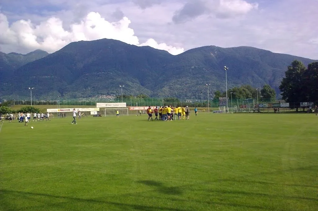 Fussball-Anlage Stadio Comunale, Schweiz, mit Naturrasen