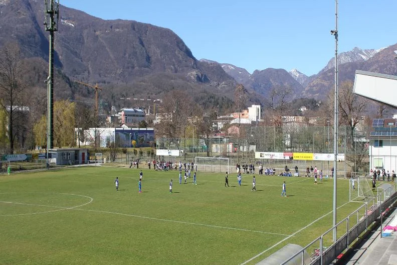Fussball-Anlage Stadio Comunale, Schweiz, mit Naturrasen