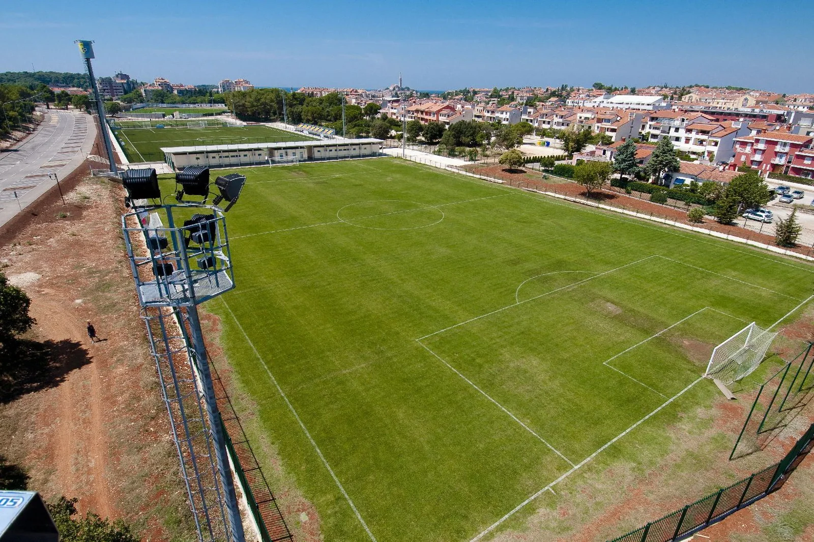 Fussball-Anlage Valbruna, Kroatien, mit Naturrasen, nähe Meer