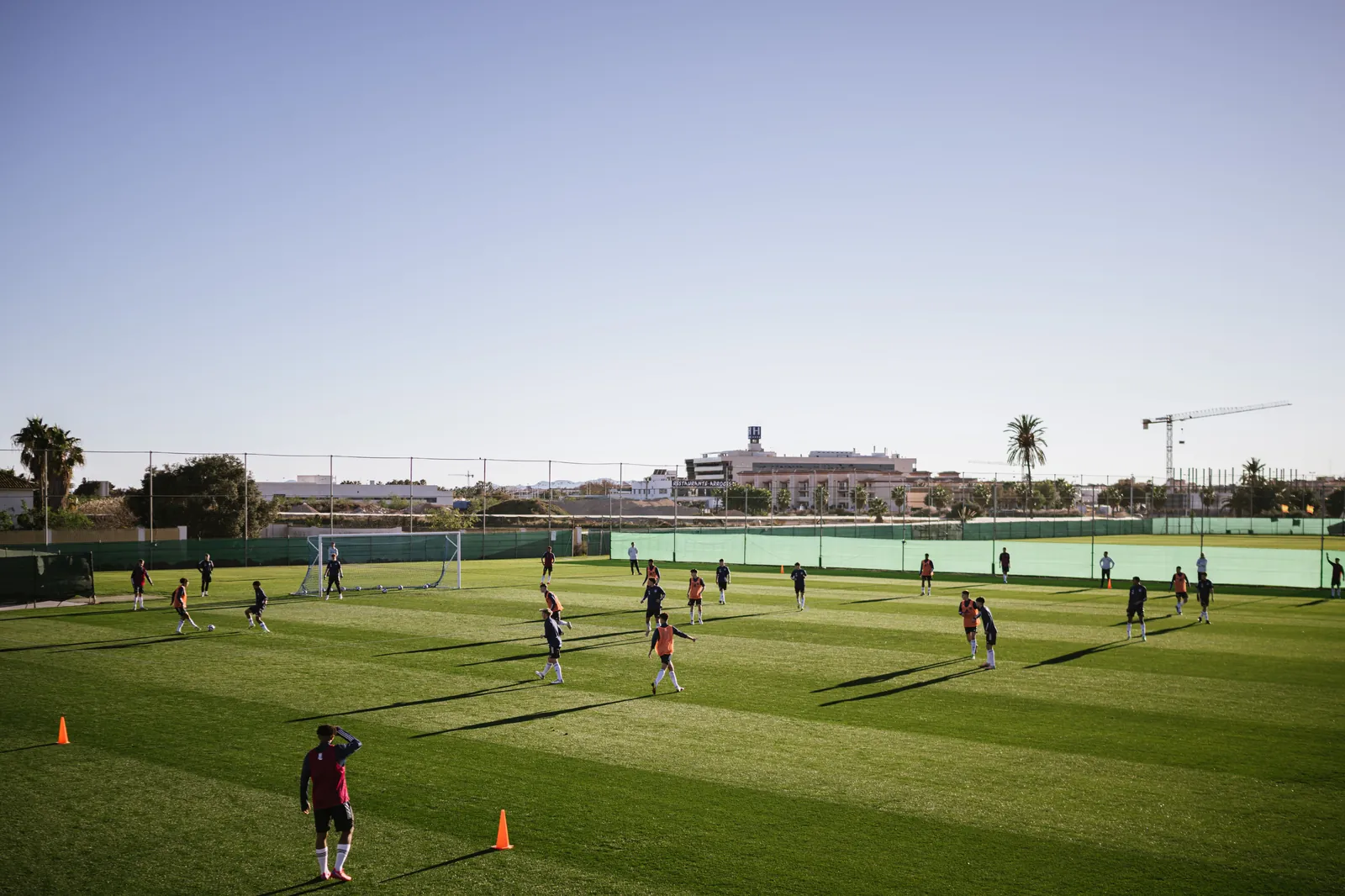 Fussball-Anlage Pinatar Arena, Spanien, mit Naturrasen