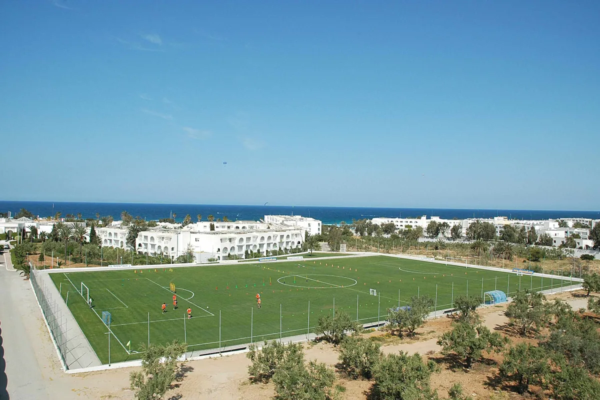 Fussball-Anlage Port El Kantaoui, Tunesien, mit Naturrasen, nähe Meer