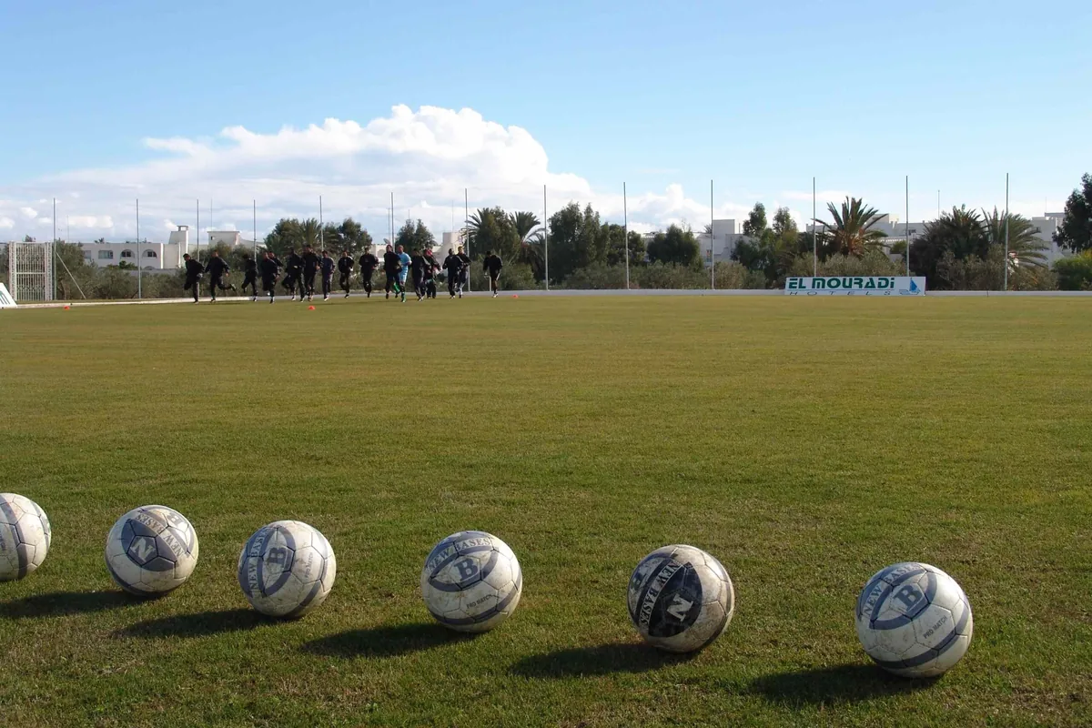 Fussball-Anlage Port El Kantaoui, Tunesien, mit Naturrasen, nähe Meer