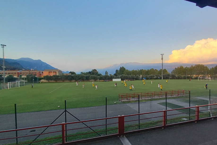 ASD Calio Toscolano Maderno, terrain de football, Adriatique, Italie