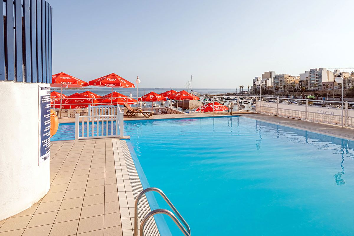 Gillieru Hotel Malte, piscine, sirènes, Malte