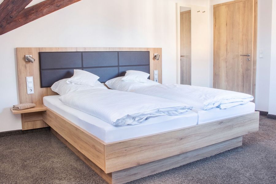 Landhotel Gasthof zum Hirsch, double room, Germany
